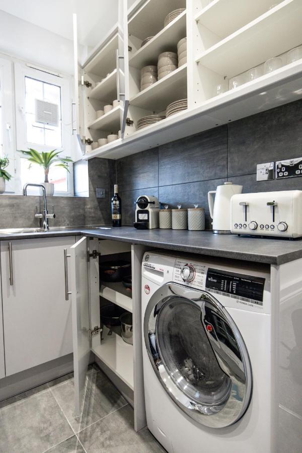 Cosy 4-Bedroom Apartment Next To Borough Londyn Zewnętrze zdjęcie
