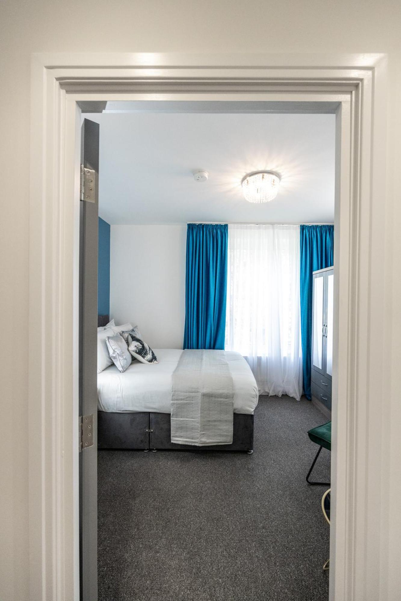 Cosy 4-Bedroom Apartment Next To Borough Londyn Zewnętrze zdjęcie